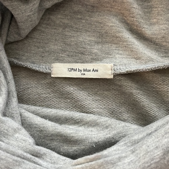 12pm by Mon Ami Funnel Neck Cream Sweater Medium Fall Long Sleeve - Picture 2 of 3